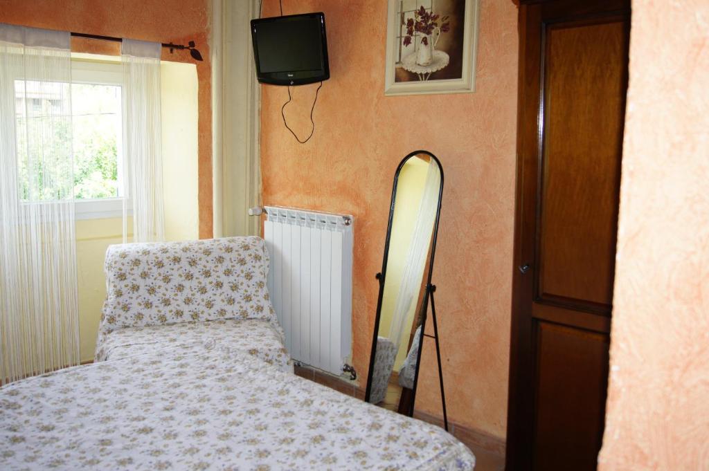 Le Grand Hotel Aups Zimmer foto